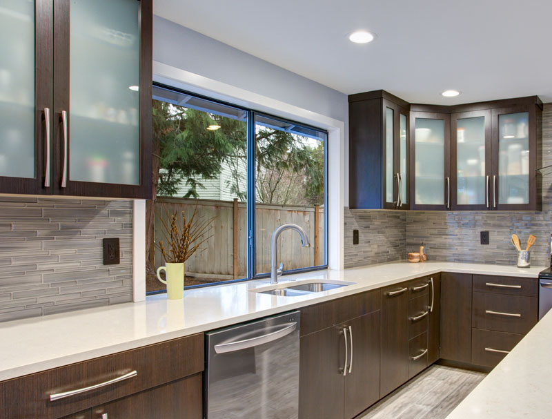 Glass-cabinets Kitchen with textured glass cabinets